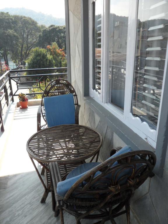 Hotel Nirvana Pokhara Eksteriør billede